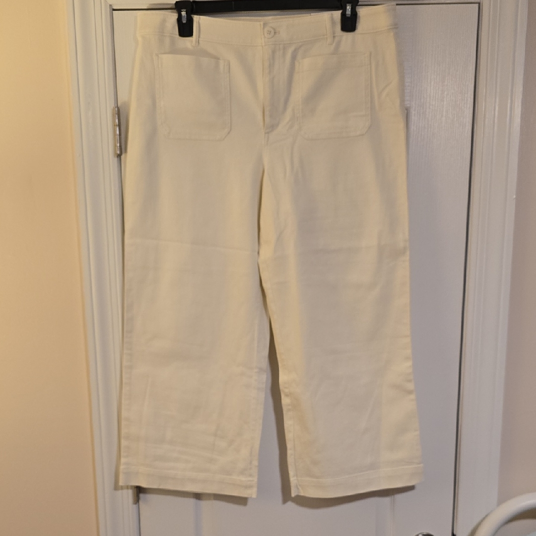 Brand New Loft OffWhite Wide Leg Denim Pants Brand New Loft OffWhite Wide Leg Denim Pants